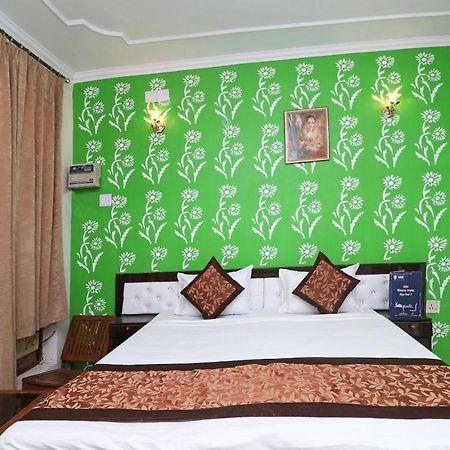 Hari Villa Residency --Near Noida Indoor Stadium Екстер'єр фото