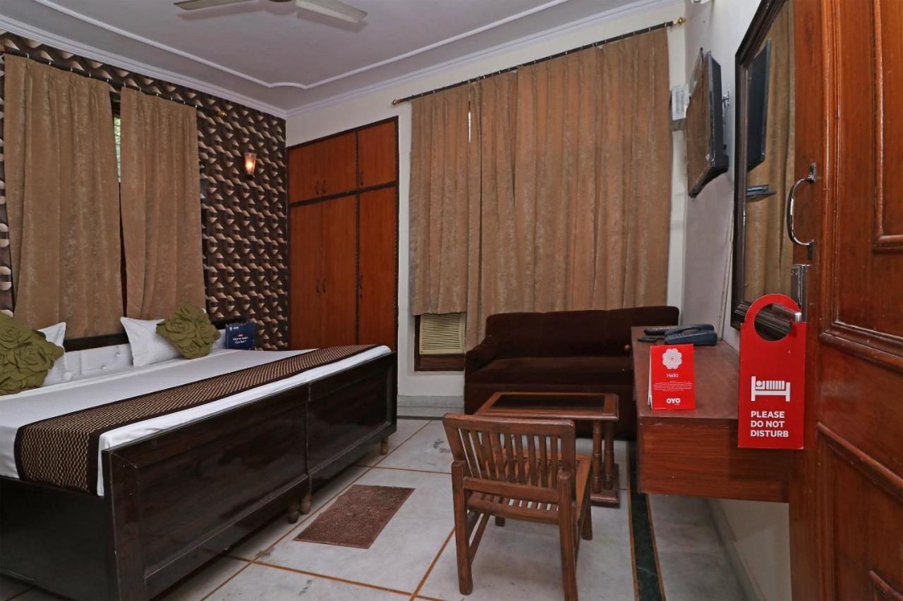 Hari Villa Residency --Near Noida Indoor Stadium Екстер'єр фото