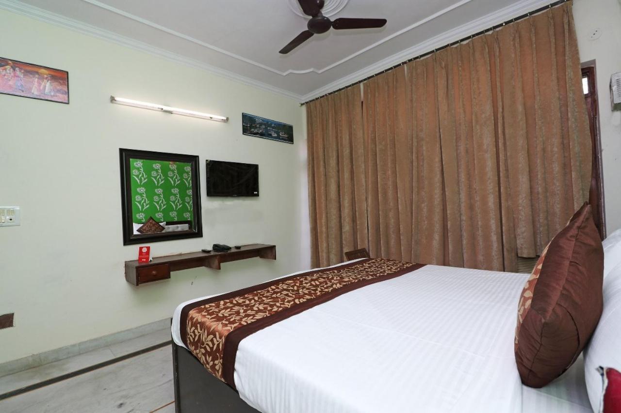 Hari Villa Residency --Near Noida Indoor Stadium Екстер'єр фото