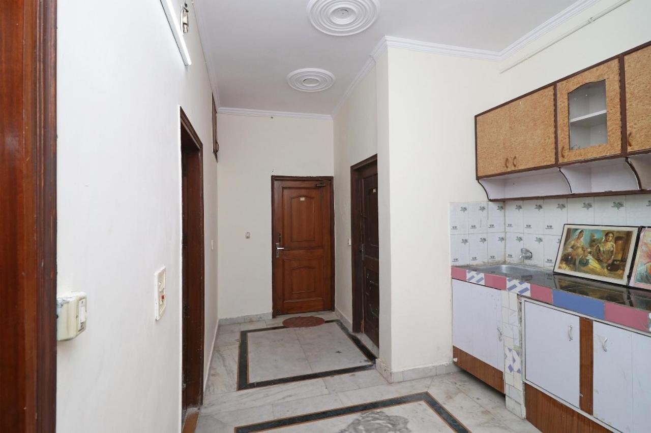Hari Villa Residency --Near Noida Indoor Stadium Екстер'єр фото